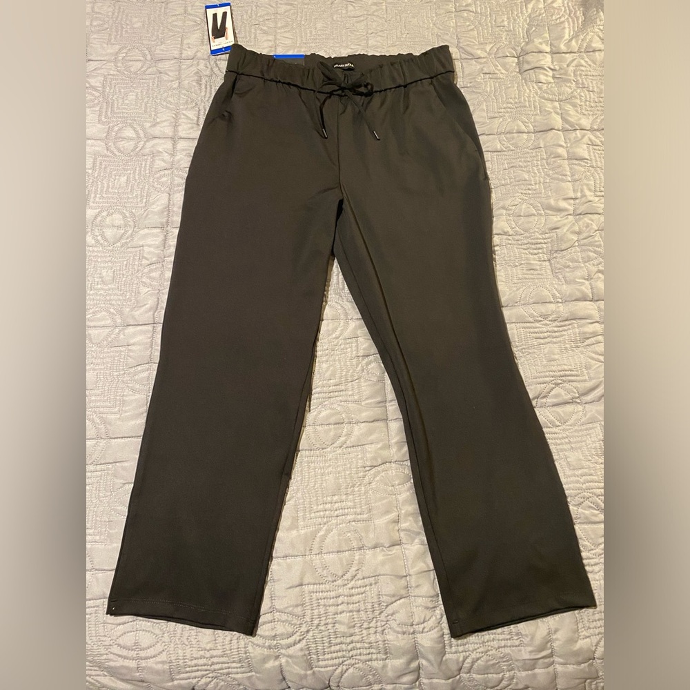 Hilary Radley Women’s Pull on Straight Leg Pant